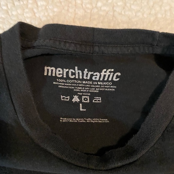 Merch Traffic Black Metallica Tee - Picture 3 of 5